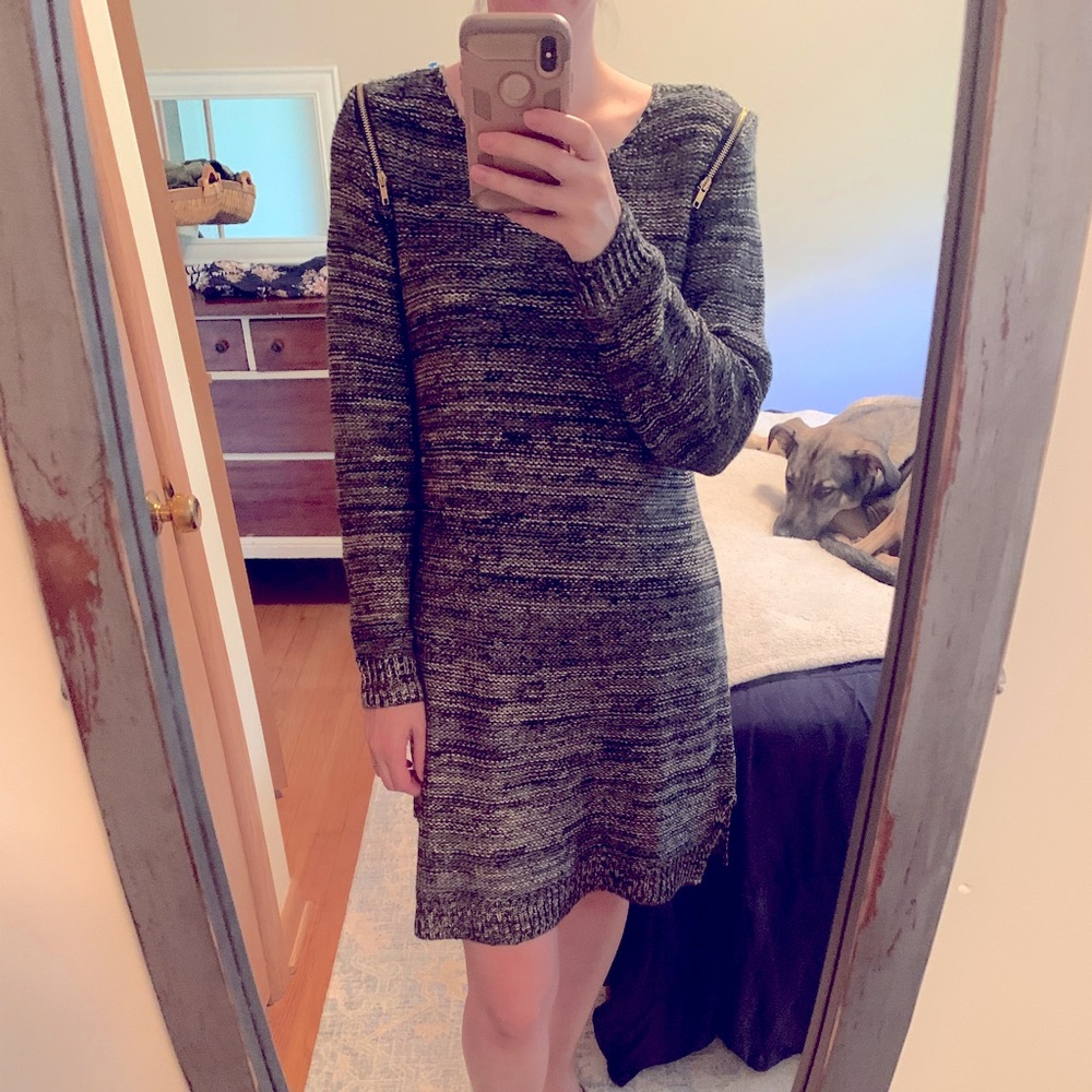 XL NY Collection blue-tone sweater dress.